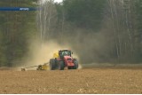 Фото: В Лидском районе продолжается посевная кампания Фото: В Лидском районе продолжается посевная кампания
