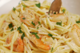 Фото: Нежный морской вкус и сливочные нотки: рецепт пасты с креветками на ужин за 20 минут Фото: Нежный морской вкус и сливочные нотки: рецепт пасты с креветками на ужин за 20 минут