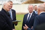 Фото: Как без сильных реформ иметь рентабельное животноводство. Александр Лукашенко оценил опыт в Узденском районе Фото: Как без сильных реформ иметь рентабельное животноводство. Александр Лукашенко оценил опыт в Узденском районе