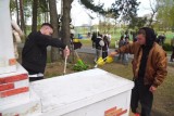 Фото: Наводили порядок в «Берёзке» и пекли хлеб у мельника: репортаж о выездном слёте блогеров на Лидчине Фото: Наводили порядок в «Берёзке» и пекли хлеб у мельника: репортаж о выездном слёте блогеров на Лидчине
