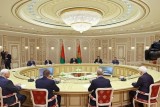 Фото: Александр Лукашенко видит возможности для достижения товарооборота в $1 млрд с Калужской областью Фото: Александр Лукашенко видит возможности для достижения товарооборота в $1 млрд с Калужской областью