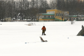 Фото: На водоёмах Лидского района принимаются меры по предотвращению замора рыбы Фото: На водоёмах Лидского района принимаются меры по предотвращению замора рыбы