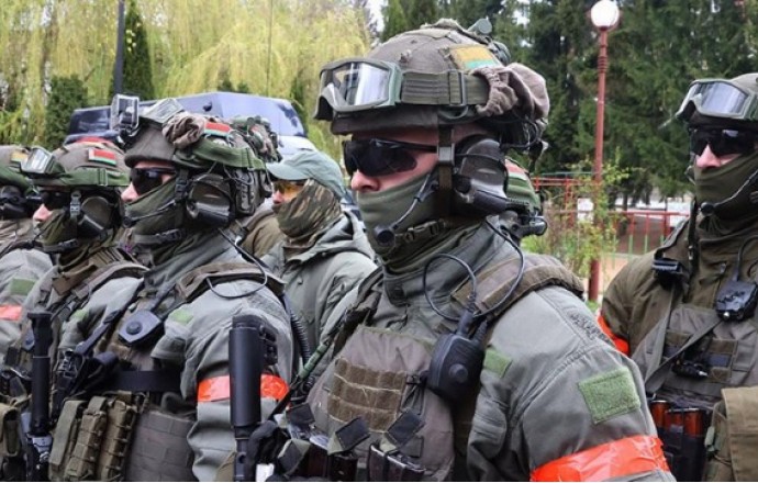 Фото: Александр Лукашенко: внутренние войска способны выполнить любые задачи в самых сложных условиях Фото: Александр Лукашенко: внутренние войска способны выполнить любые задачи в самых сложных условиях