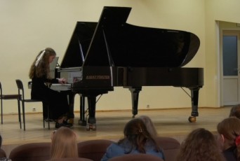 Фото: В Лиде состоялся областной фестиваль фортепианной музыки «Лидская элегия» Фото: В Лиде состоялся областной фестиваль фортепианной музыки «Лидская элегия»
