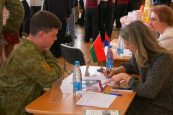 Фото: Ярмарка вакансий в Лиде приглашает молодёжь временно трудоустроиться Фото: Ярмарка вакансий в Лиде приглашает молодёжь временно трудоустроиться