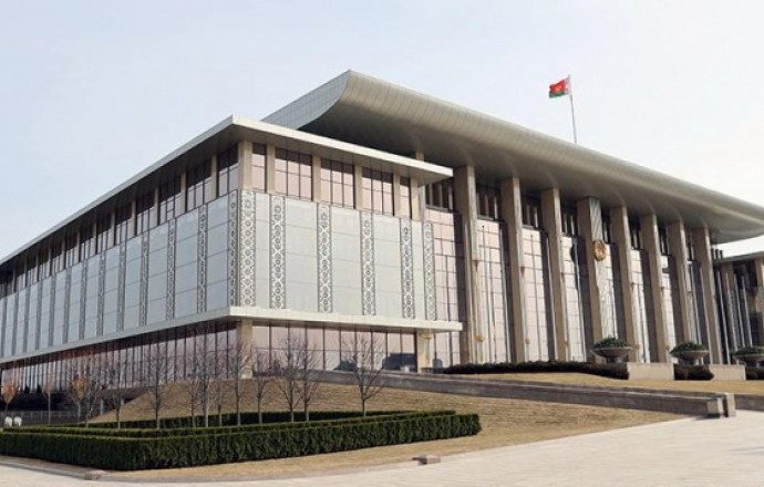 Фото: Александр Лукашенко: коллектив ЖКХ своим ежедневным трудом обеспечивает чистоту, комфорт и безопасность Фото: Александр Лукашенко: коллектив ЖКХ своим ежедневным трудом обеспечивает чистоту, комфорт и безопасность