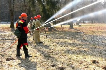 Фото: В Лиде прошел смотр готовности лесопожарных команд Лидского лесхоза к пожароопасному сезону Фото: В Лиде прошел смотр готовности лесопожарных команд Лидского лесхоза к пожароопасному сезону