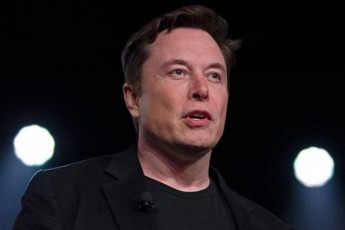 Фото: Илон Маск заявил, что первый город на Луне может появиться менее чем через 10 лет Фото: Илон Маск заявил, что первый город на Луне может появиться менее чем через 10 лет