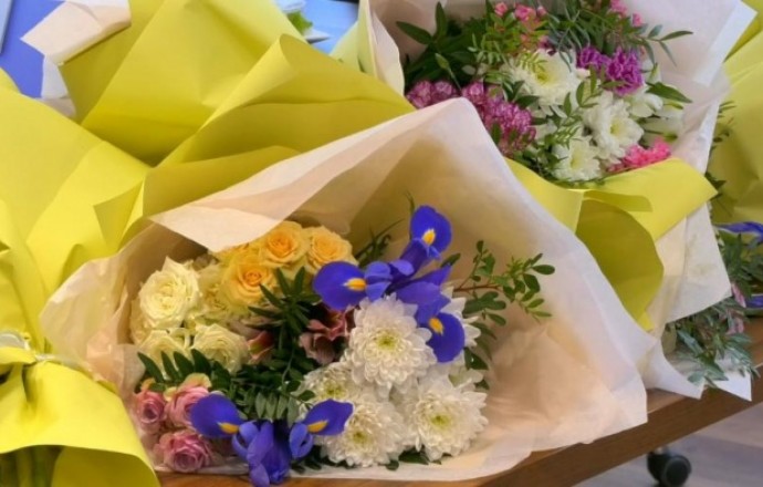 Фото: Александр Версоцкий поздравил выдающихся женщин Лидчины с Днем женщин Фото: Александр Версоцкий поздравил выдающихся женщин Лидчины с Днем женщин